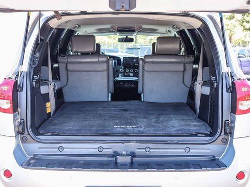 Used 2016 Toyota Sequoia Limited w/ Safety & Convenience Package AWD/4WD image 33