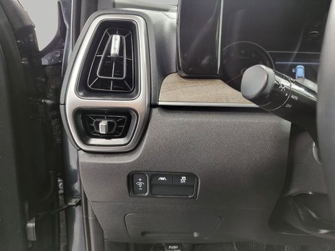 Used 2022 Kia Sorento S image 10