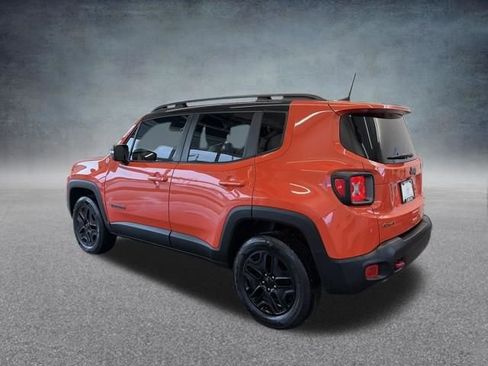 Used 2018 Jeep Renegade Trailhawk image 10