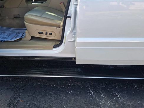 Used 2010 Mercury Mountaineer Premier RWD image 7