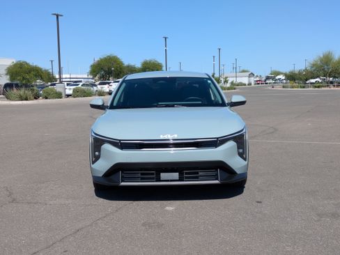 Certified 2025 Kia K4 EX image 8