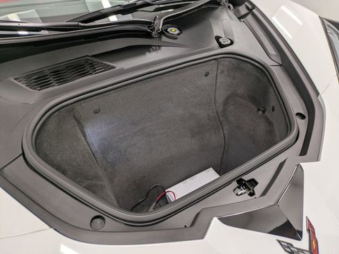 Used 2024 Chevrolet Corvette Stingray Convertible w/ Z51 Performance Package RWD image 28