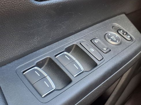 Used 2025 Honda CR-V EX-L image 11