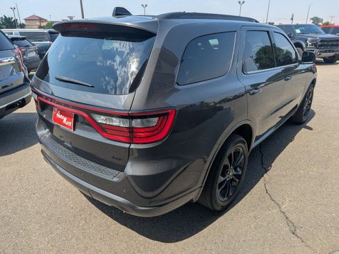 Used 2023 Dodge Durango GT w/ Blacktop Package AWD/4WD image 6