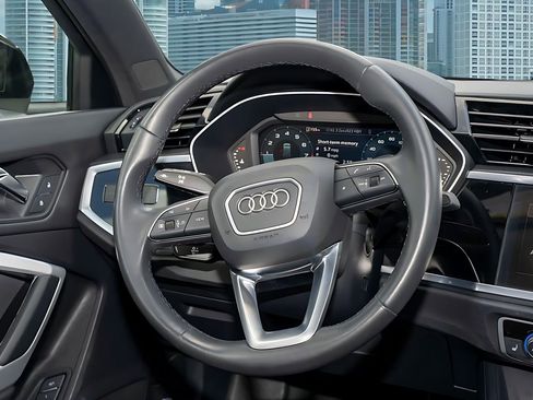 Used 2023 Audi Q3 2.0T Premium w/ Convenience Package image 23