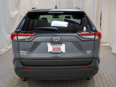 Used 2025 Toyota RAV4 XLE w/ Convenience Package image 4