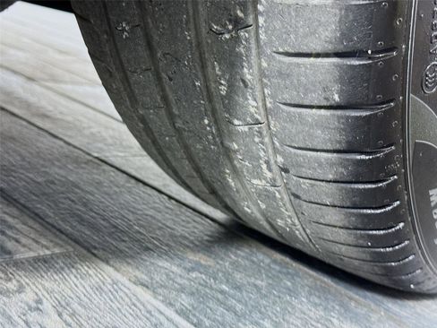 Used 2021 Tesla Model Y Performance image 36