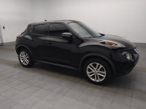 Used 2016 Nissan Juke S FWD image 11