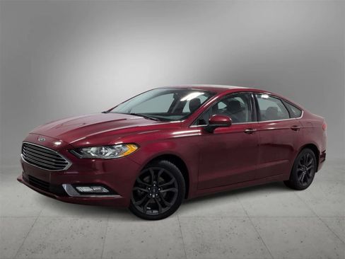 Used 2018 Ford Fusion SE w/ Equipment Group 201A image 1