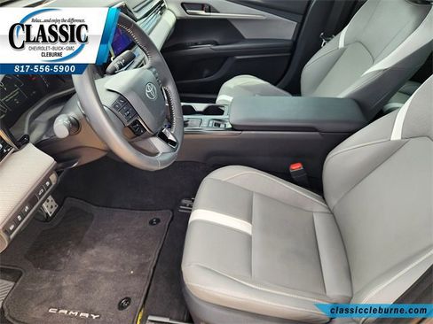 Used 2025 Toyota Camry LE image 13