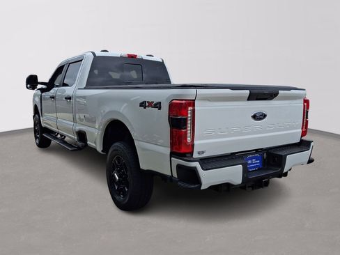 Certified 2024 Ford F250 XL w/ STX Appearance Package AWD/4WD image 4