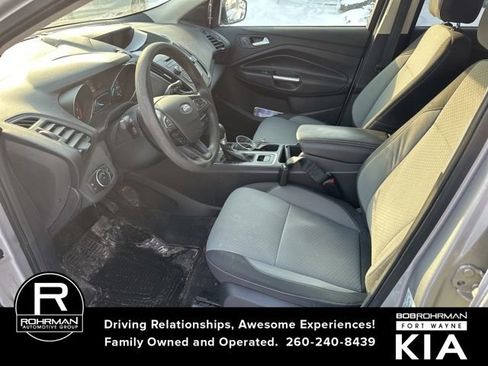 Used 2017 Ford Escape SE image 11
