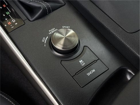 Used 2015 Lexus IS 250 w/ Navigation System Package image 18