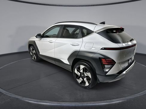 Used 2024 Hyundai Kona Limited FWD image 6