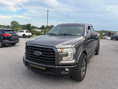Used 2015 Ford F150 XLT w/ Equipment Group 302A Luxury AWD/4WD image 8