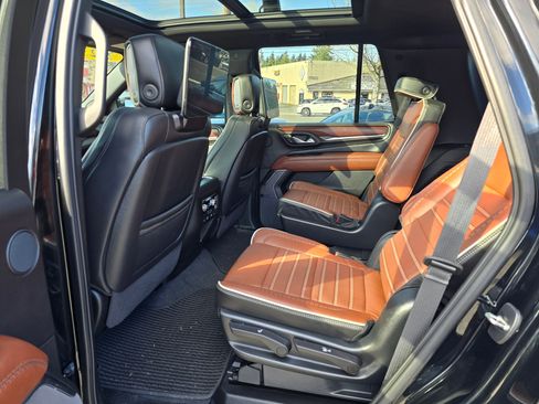 Used 2023 GMC Yukon Denali Ultimate image 19