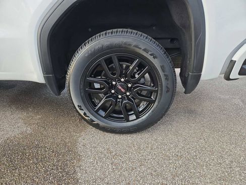 Used 2021 GMC Sierra 1500 Elevation image 14