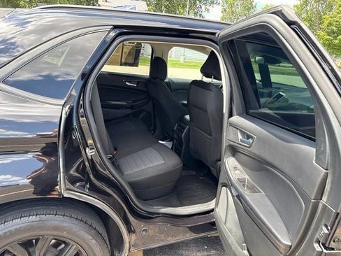 Used 2023 Ford Edge SE w/ Black Appearance Package AWD/4WD image 10