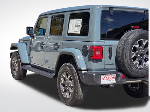 New 2026 Jeep Wrangler Unlimited Sahara AWD/4WD image 41