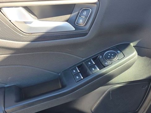 Used 2025 Ford Escape ST-Line image 24