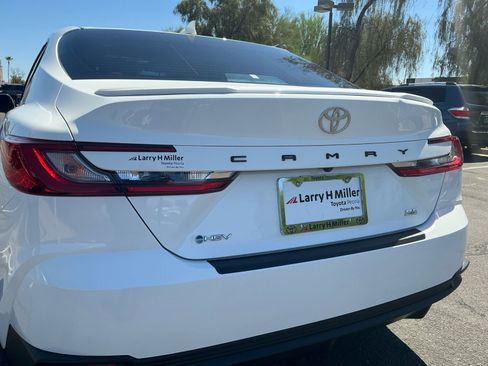 Certified 2025 Toyota Camry SE image 24