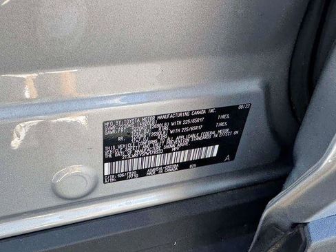 Certified 2023 Toyota RAV4 LE AWD/4WD image 28