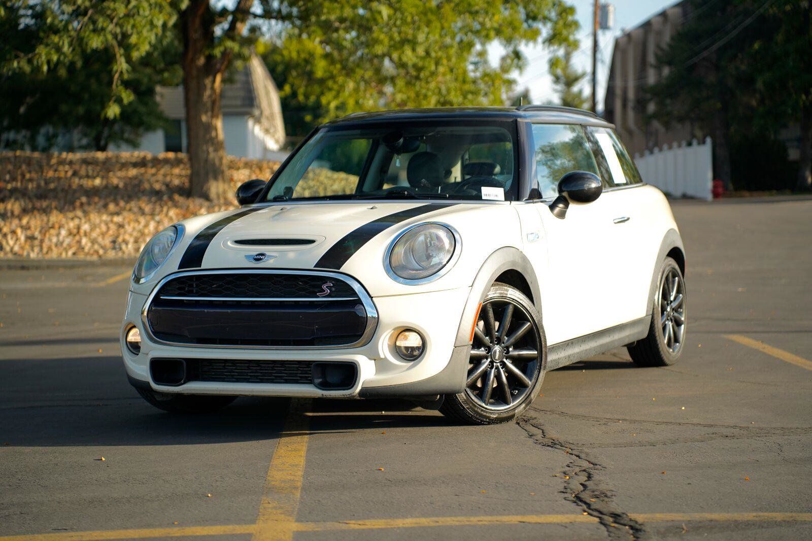 Used 2016 MINI Cooper S FWD image 1