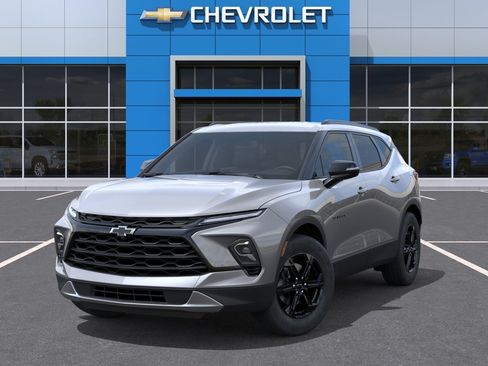 New 2026 Chevrolet Blazer LT w/ Sound & Technology Package FWD image 6