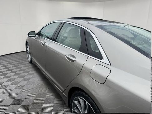 Used 2019 Lincoln MKZ Reserve w/ Reserve Plus Package AWD/4WD image 16