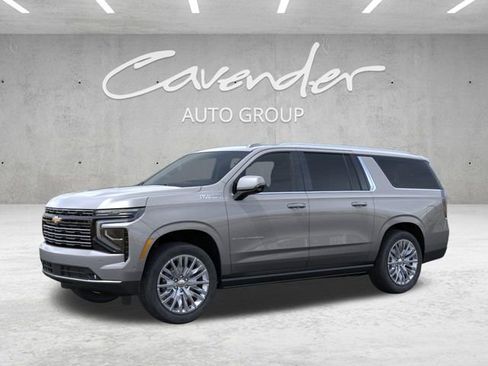 New 2026 Chevrolet Suburban High Country RWD image 2
