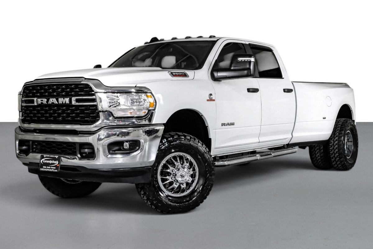 Used 2024 RAM 3500 Big Horn AWD/4WD image 4