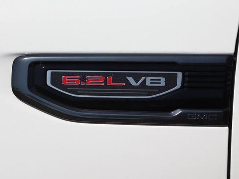 Used 2023 GMC Sierra 1500 AT4 w/ Technology Package AWD/4WD image 61