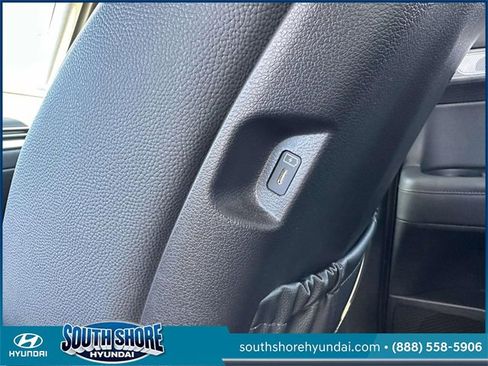 Used 2023 Hyundai Palisade Limited image 11