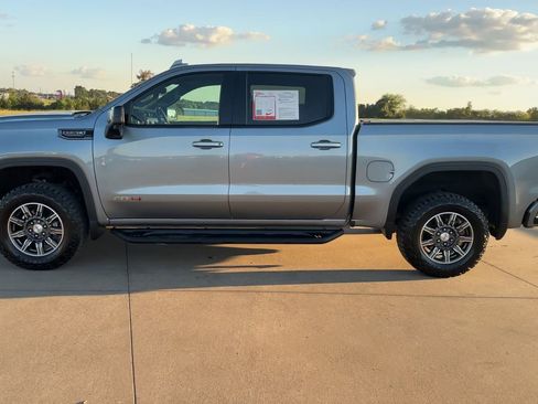 Used 2024 GMC Sierra 1500 AT4 w/ Technology Package image 6