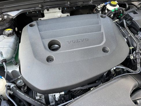 Used 2023 Volvo XC40 B5 Plus w/ Climate Package AWD/4WD image 42