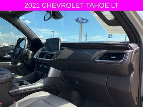 Used 2021 Chevrolet Tahoe LT w/ LT Signature Package RWD image 12