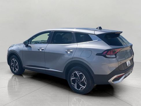 Used 2025 Kia Sportage LX AWD/4WD image 5