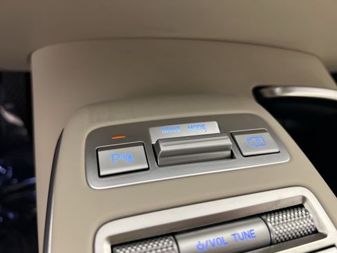 Used 2023 Genesis GV70 2.5T w/ Select Package image 33