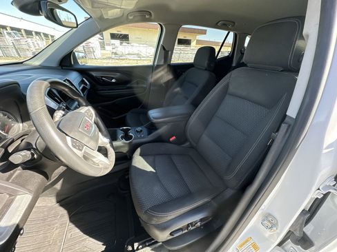 Used 2023 GMC Terrain SLE w/ Driver Convenience Package image 19