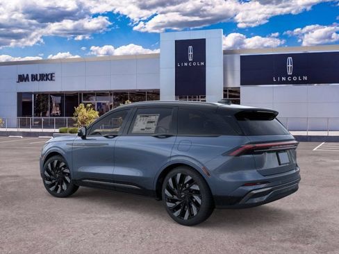 New 2026 Lincoln Nautilus Reserve w/ Jet Appearance Package AWD/4WD image 4