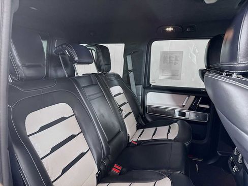 Used 2025 Mercedes-Benz G 63 AMG 4MATIC image 30