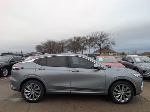 New 2026 Buick Envista Avenir image 3