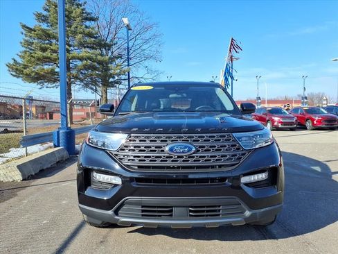 Certified 2024 Ford Explorer XLT w/ Equipment Group 202A image 2