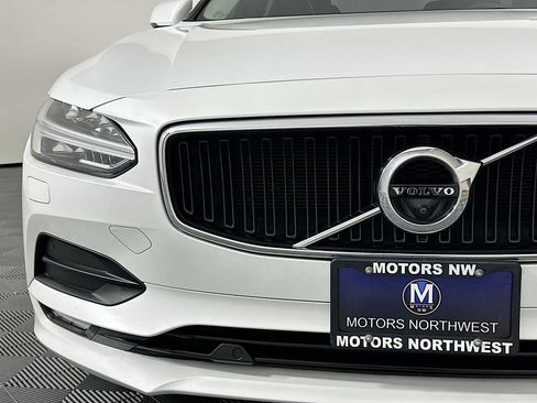 Used 2019 Volvo S90 T5 Momentum image 7