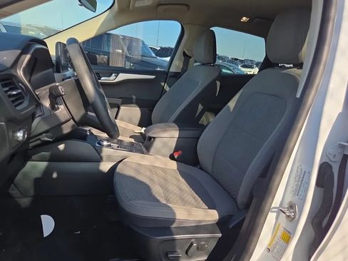 Used 2020 Ford Escape SE FWD image 8
