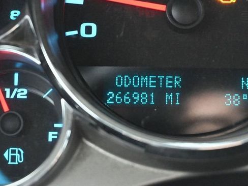 Used 2011 Chevrolet Silverado 1500 LT w/ All-Star Edition image 31