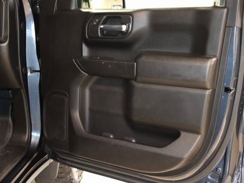 Used 2021 Chevrolet Silverado 1500 Custom Trail Boss image 54