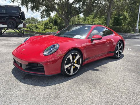 Used 2025 Porsche 911 Carrera RWD image 8