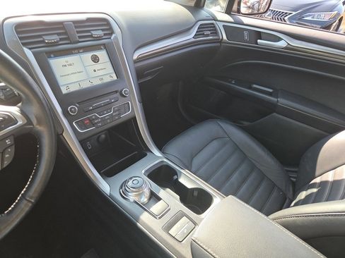 Used 2017 Ford Fusion Energi SE image 35