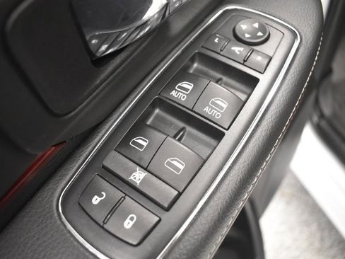 Used 2017 RAM 1500 Rebel w/ Luxury Group image 23